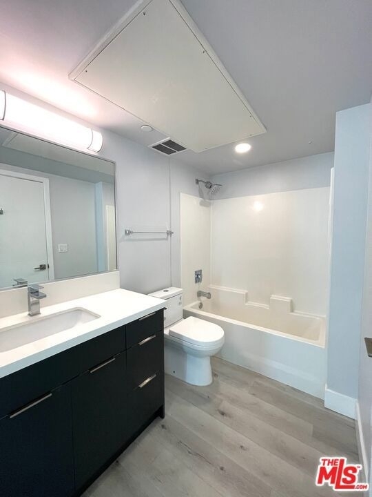14612 Calvert Street - Photo 17