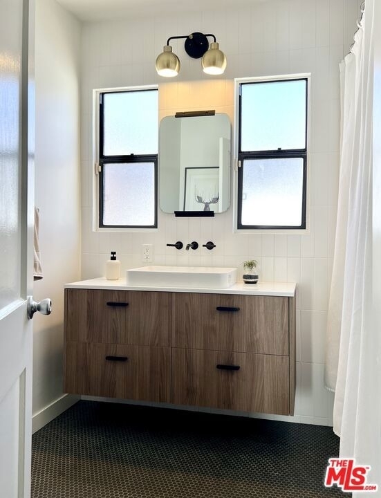 3865 Lyceum Avenue - Photo 9