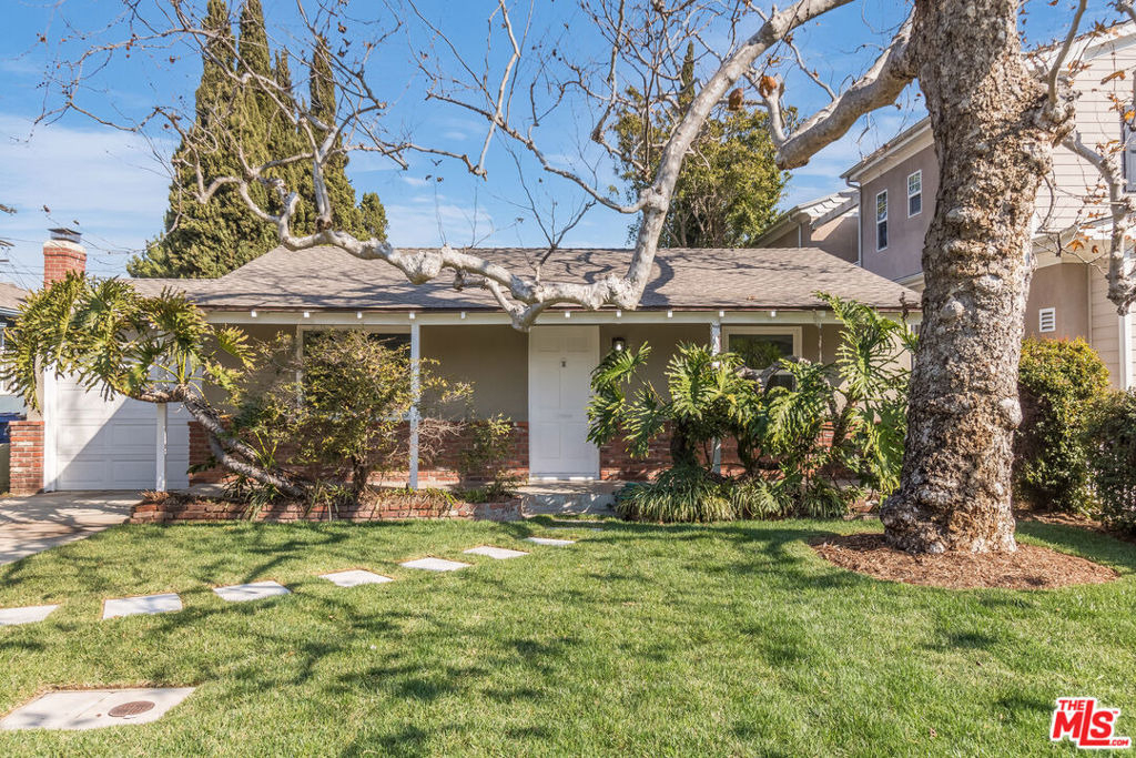 3562 Veteran Avenue - Photo 1