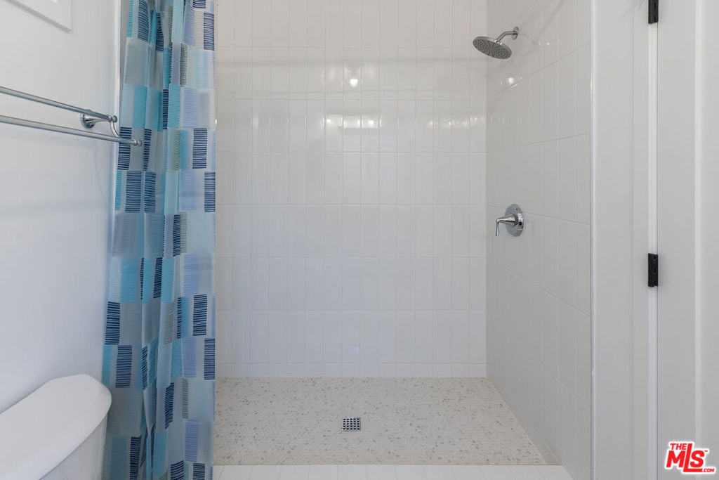 3562 Veteran Avenue - Photo 20