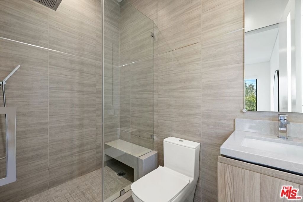 839 N Gardner Street - Photo 19