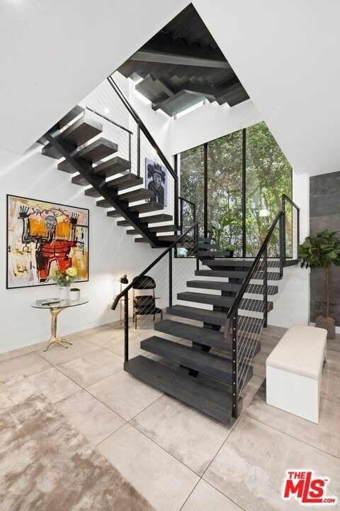 839 N Gardner Street - Photo 18