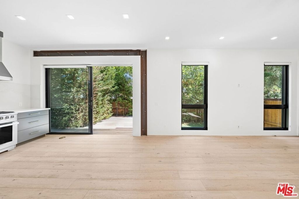 633 Palms Boulevard - Photo 6