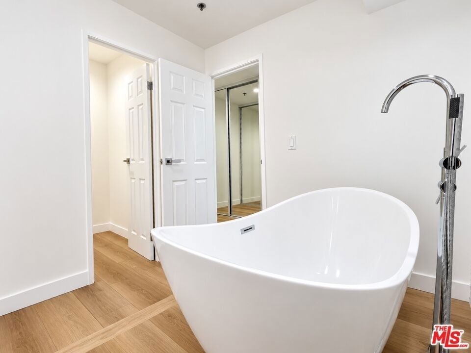 10390 Wilshire Boulevard - Photo 12