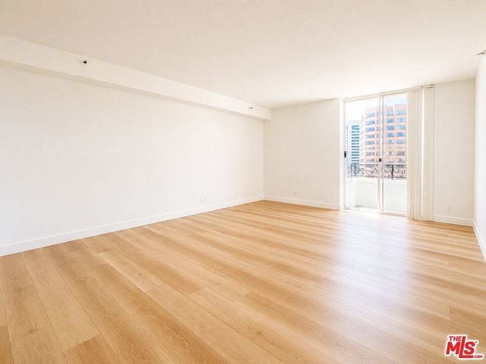 10390 Wilshire Boulevard - Photo 9