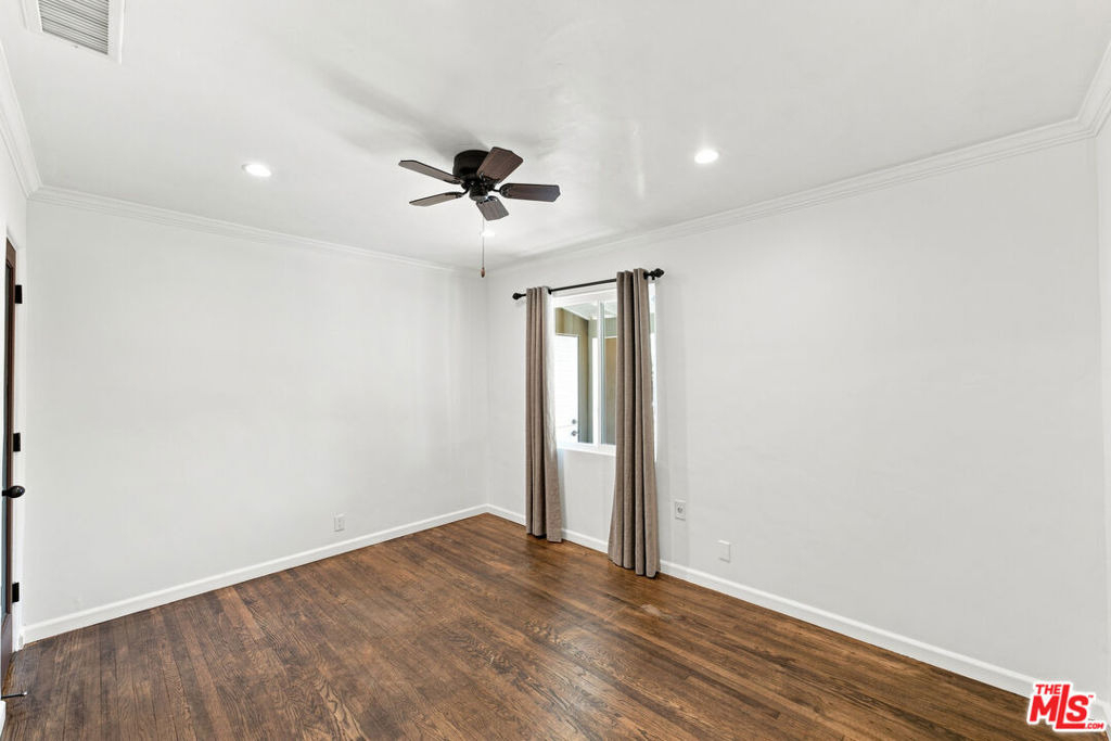 4415 W Woodland Avenue - Photo 15