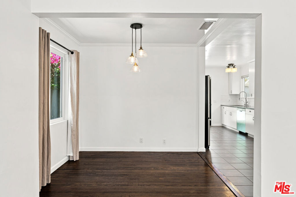 4415 W Woodland Avenue - Photo 5