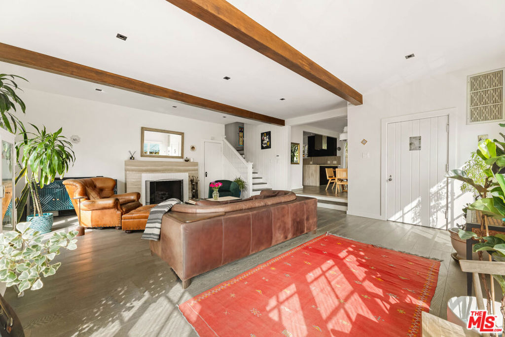 1767 N Orange Grove Avenue - Photo 8