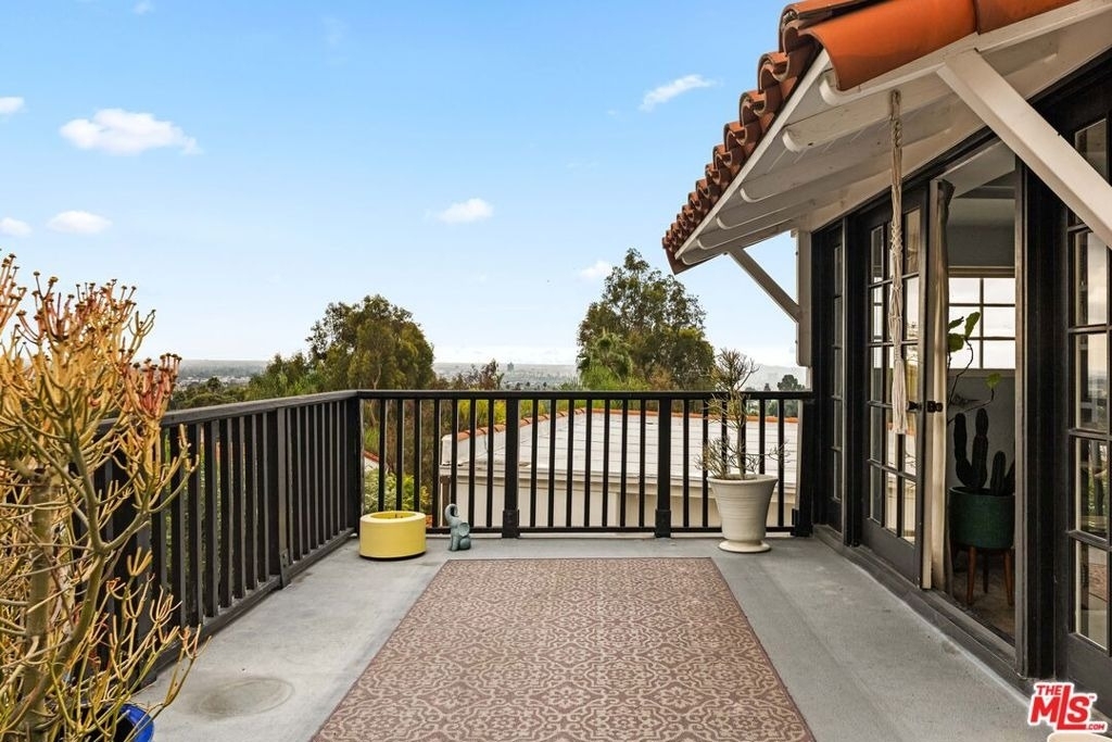 1767 N Orange Grove Avenue - Photo 26