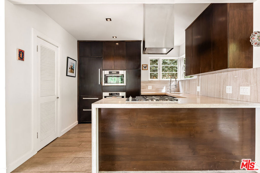 1767 N Orange Grove Avenue - Photo 14