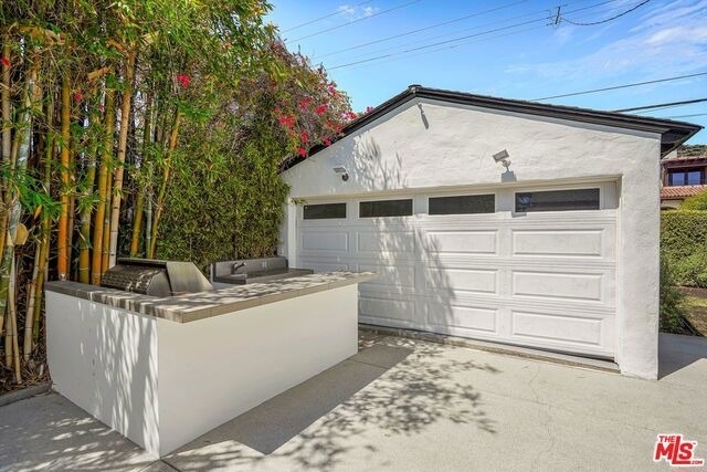 423 15th Street - Photo 21
