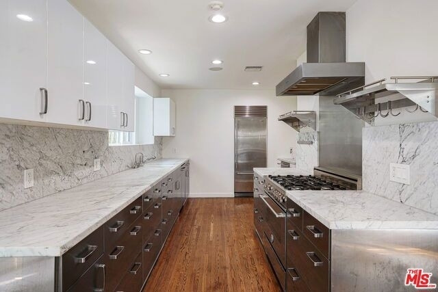 423 15th Street - Photo 9