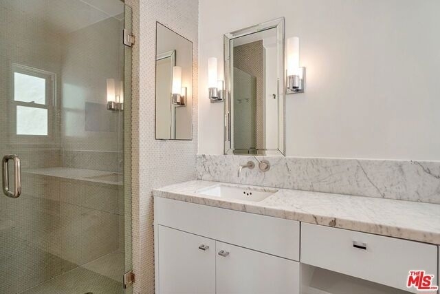 423 15th Street - Photo 18