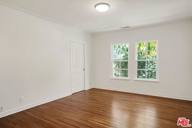 423 15th Street - Photo 17