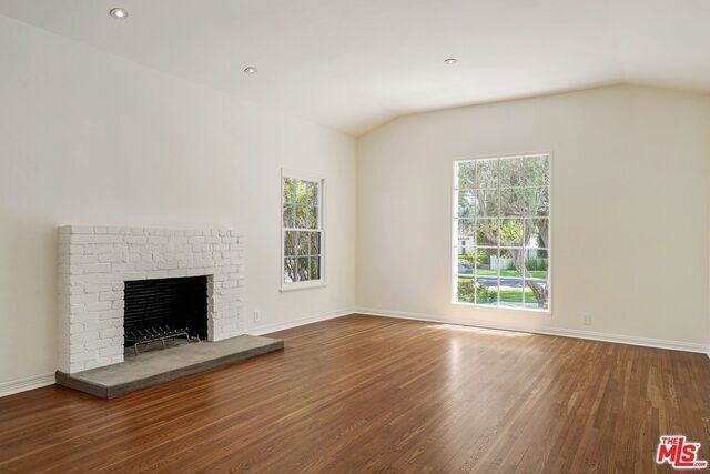 423 15th Street - Photo 4
