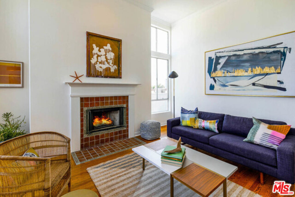 1240 S Corning Street - Photo 4