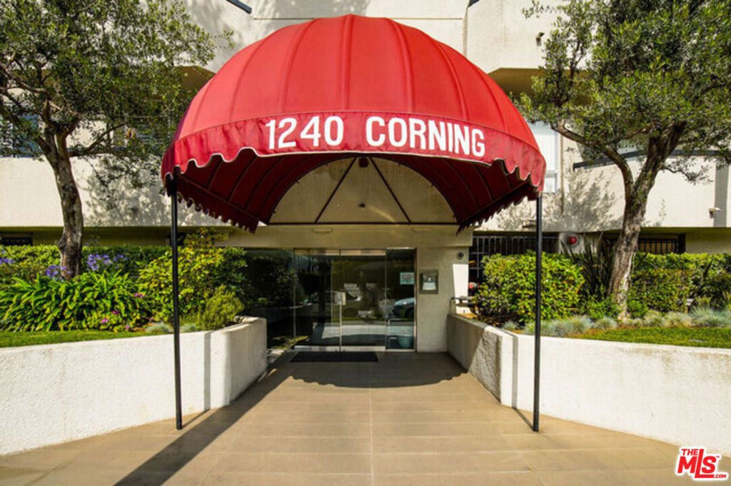 1240 S Corning Street - Photo 26