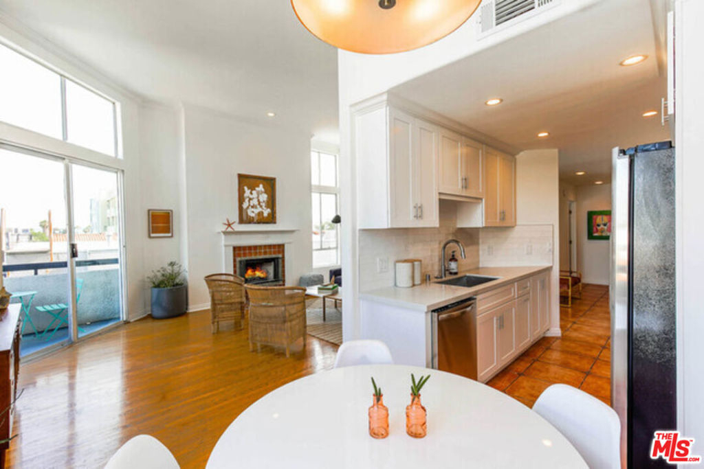 1240 S Corning Street - Photo 10