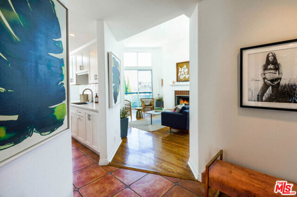 1240 S Corning Street - Photo 2
