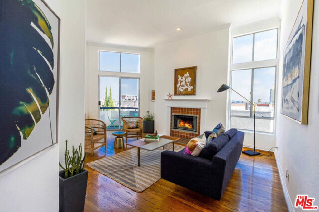 1240 S Corning Street - Photo 3