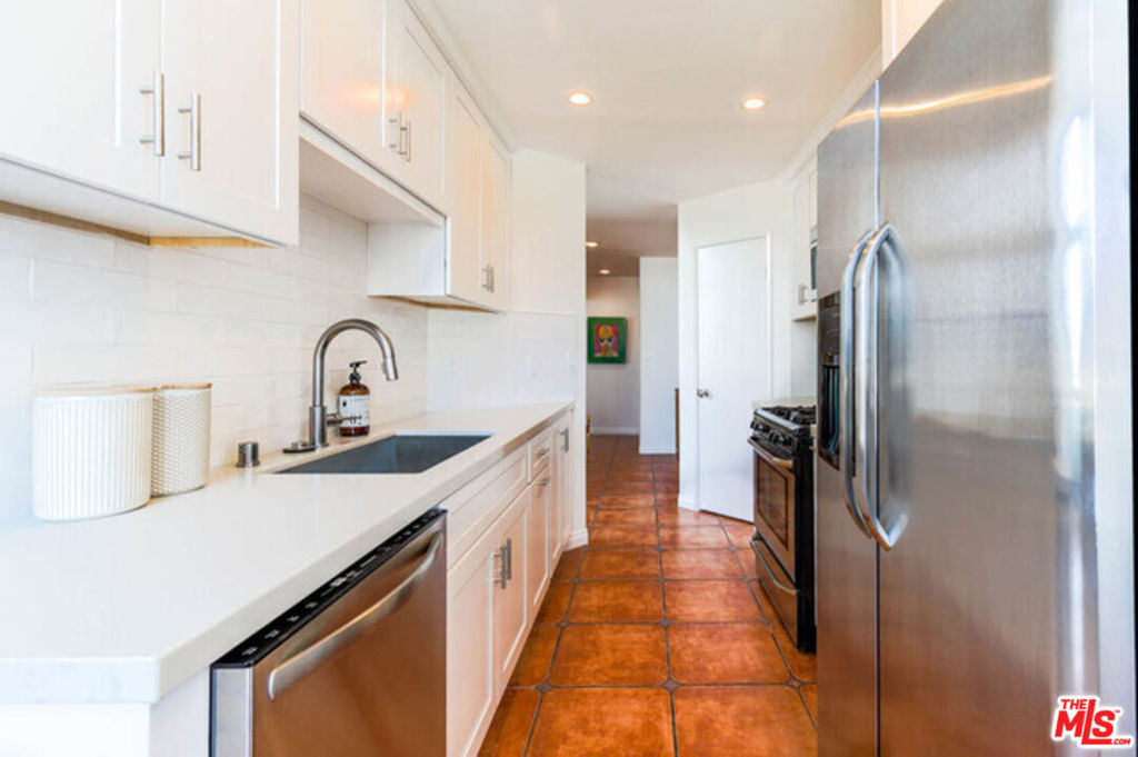 1240 S Corning Street - Photo 11