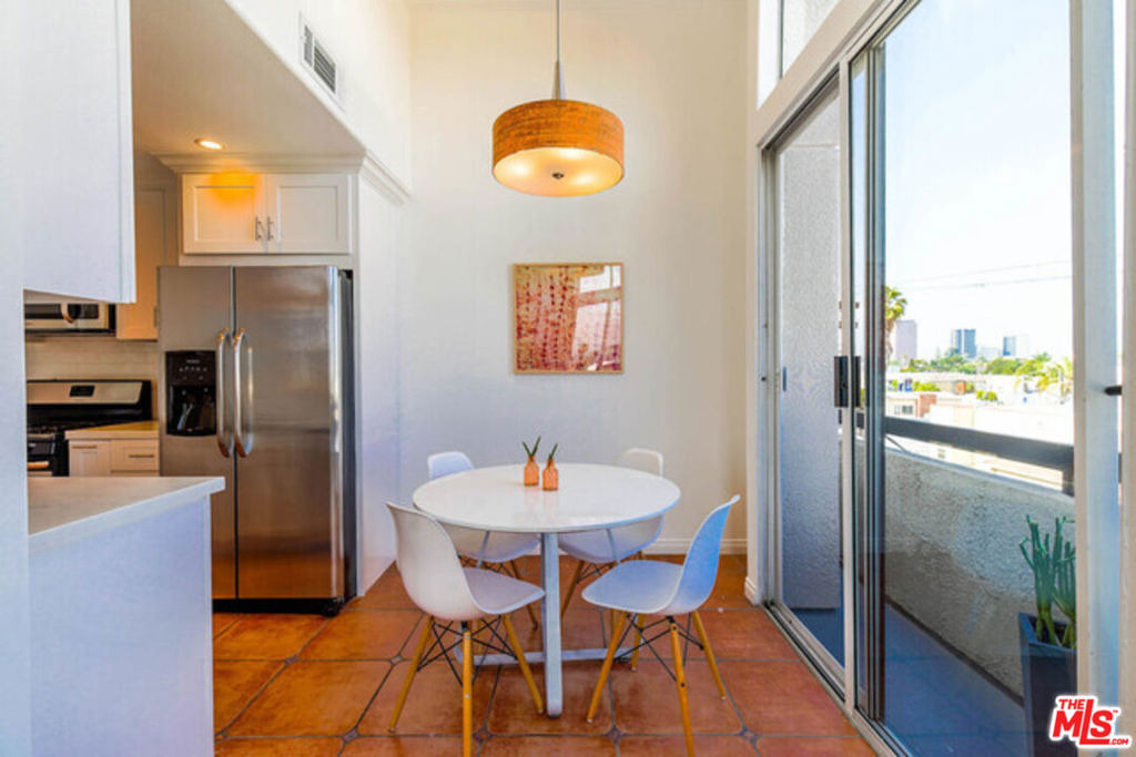 1240 S Corning Street - Photo 8