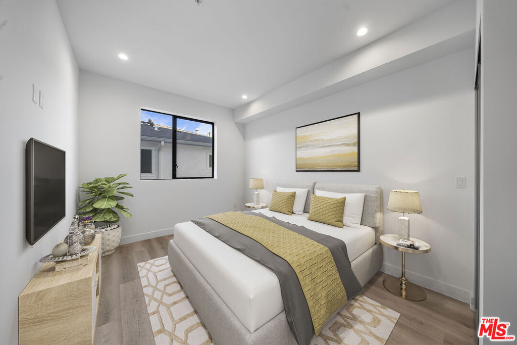 5612 Lexington Avenue - Photo 8