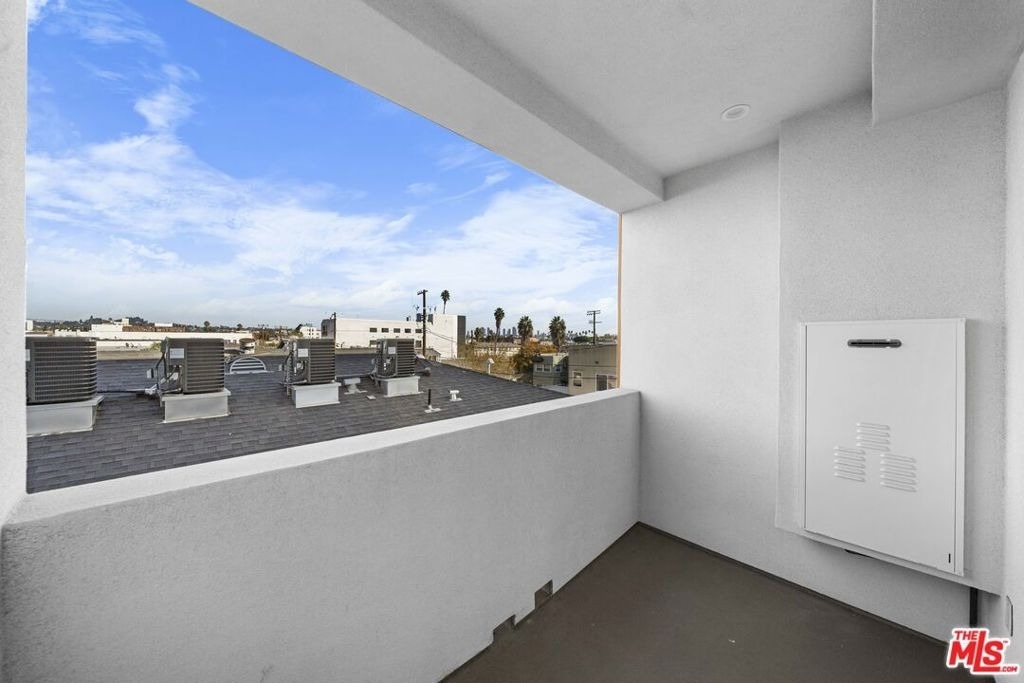 5612 Lexington Avenue - Photo 12