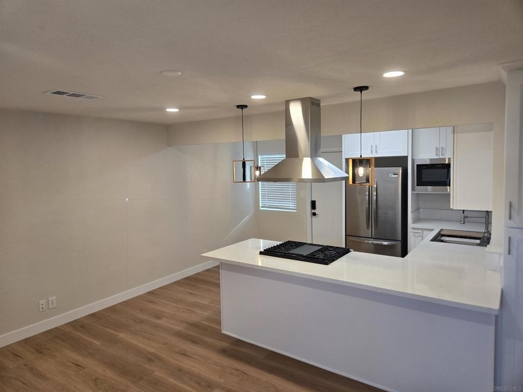 2132 E 5th St - Photo 23