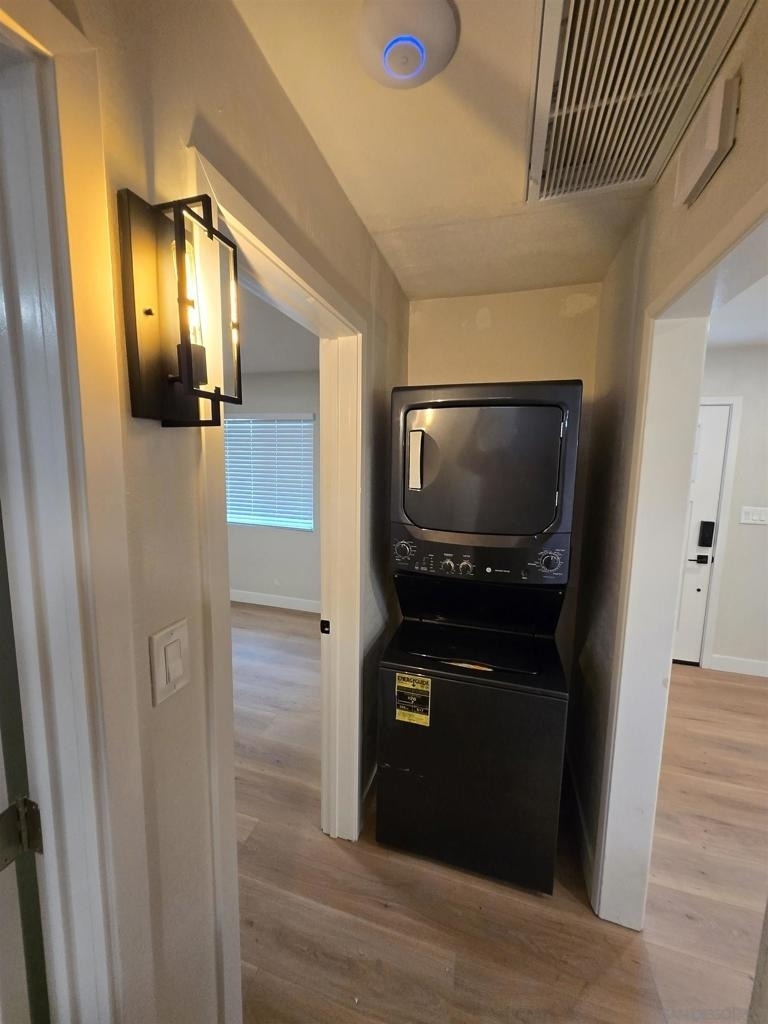 2132 E 5th St - Photo 35