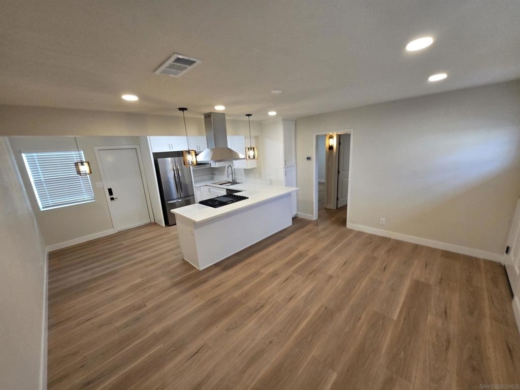 2132 E 5th St - Photo 25