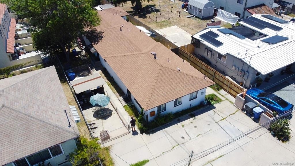 2132 E 5th St - Photo 13