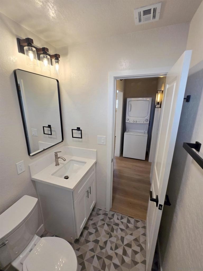 2132 E 5th St - Photo 15