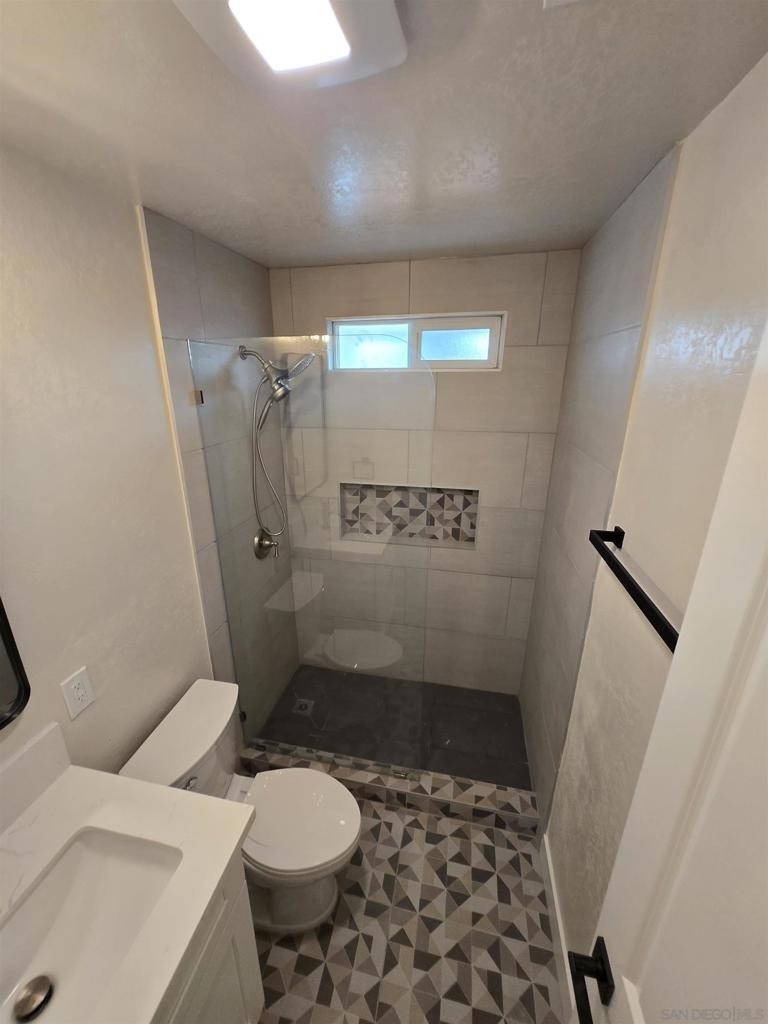 2134 E 5th St - Photo 11