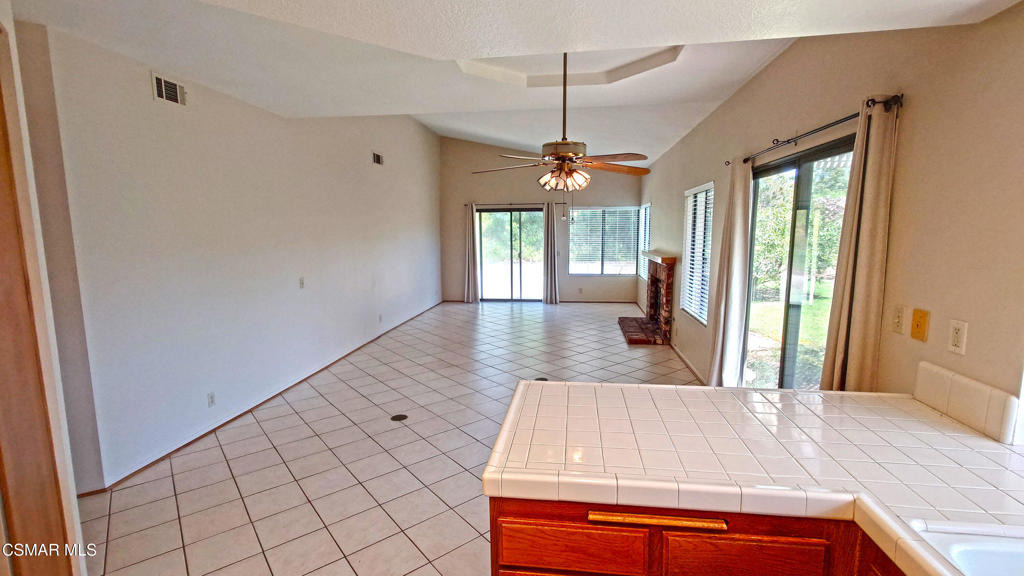 2500 Kensington Avenue - Photo 10