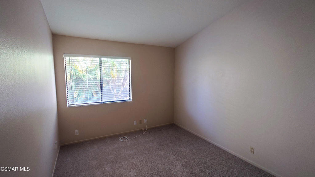 2500 Kensington Avenue - Photo 21