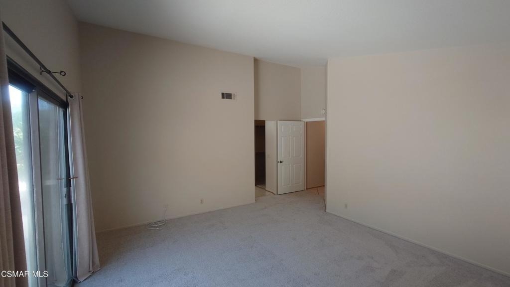 2500 Kensington Avenue - Photo 24