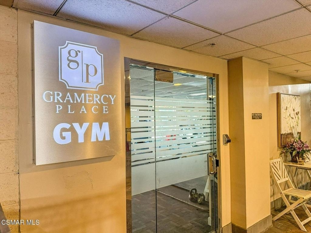 620 Gramercy Place - Photo 9