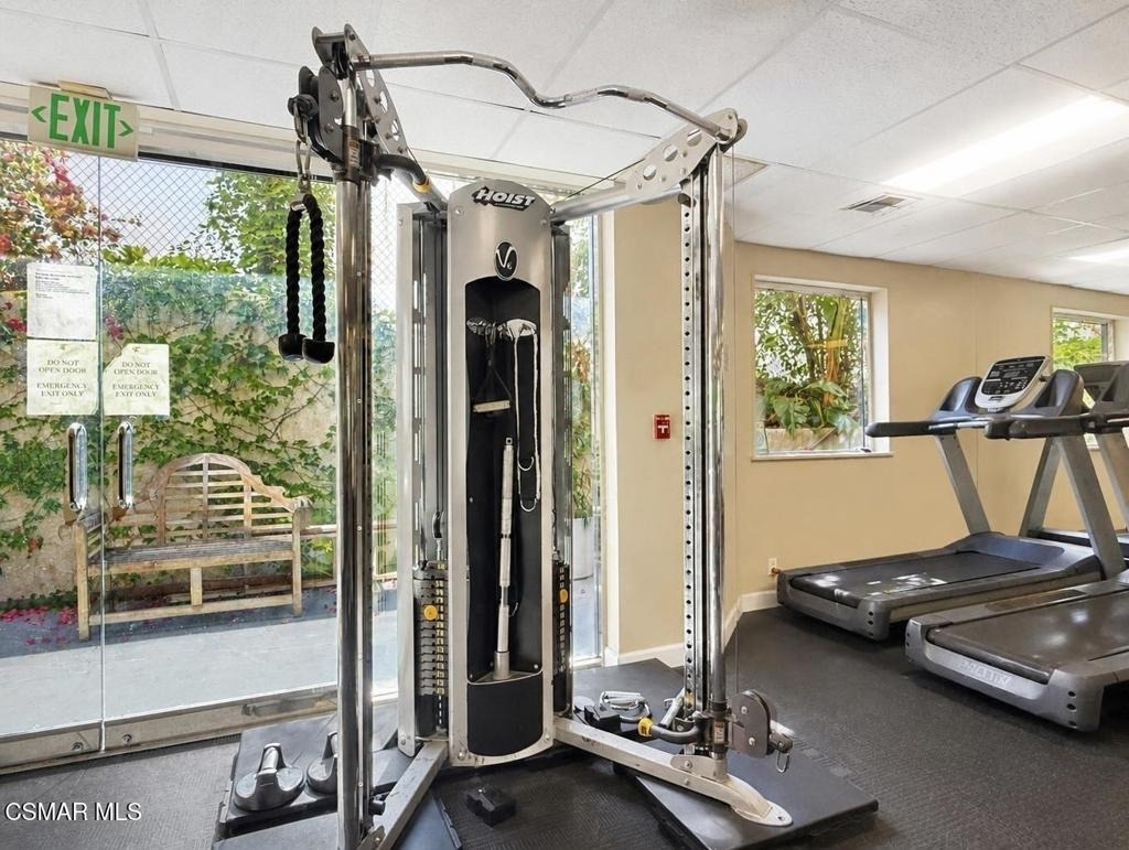 620 Gramercy Place - Photo 10