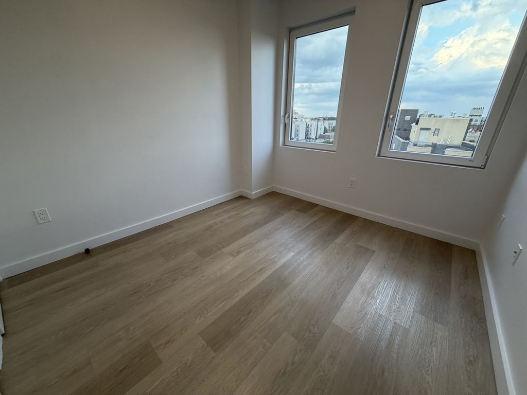 1615 Cedar Street - Photo 3