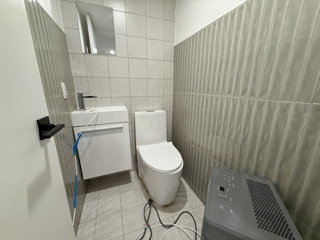 1027 Putnam Avenue - Photo 8
