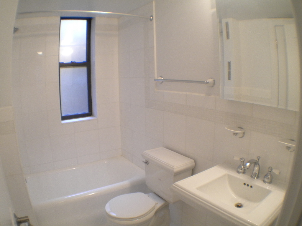 111 East 80th Street - Photo 6