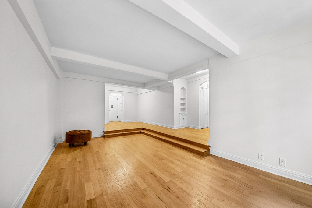 East 56th Street between 3rd & Lex - Photo 5