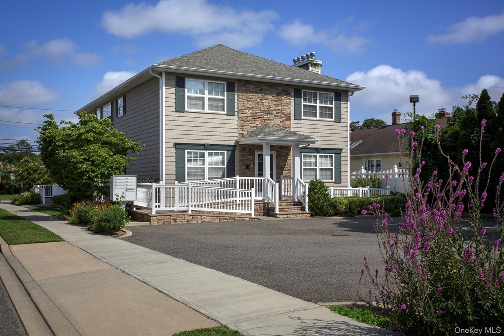 276 Eastern Parkway - Photo 0