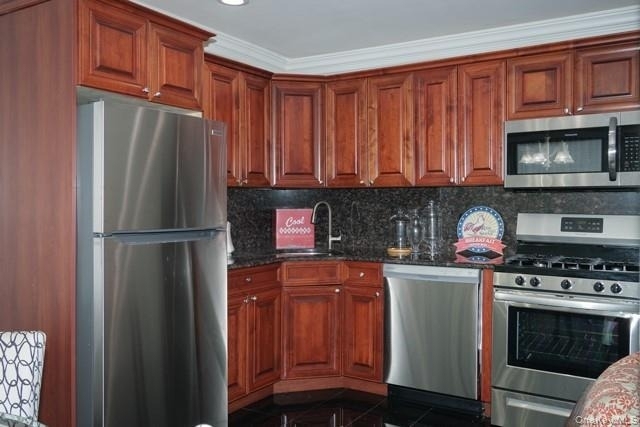 227 Lakeland Avenue - Photo 2