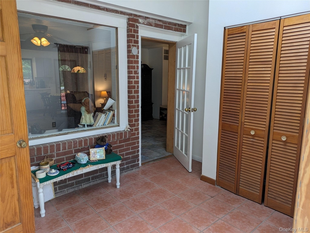 617 Katrina Falls Road - Photo 4