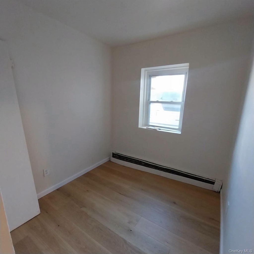 884 Nassau - Photo 8