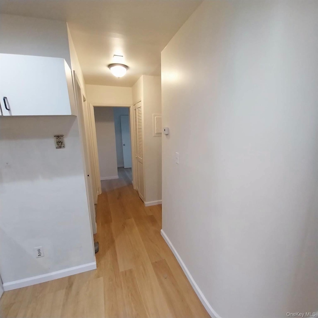 884 Nassau - Photo 10