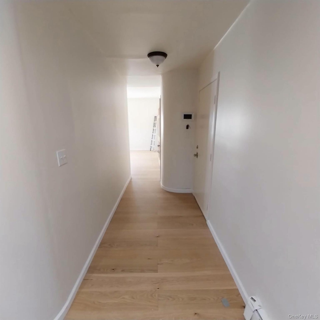 884 Nassau - Photo 11