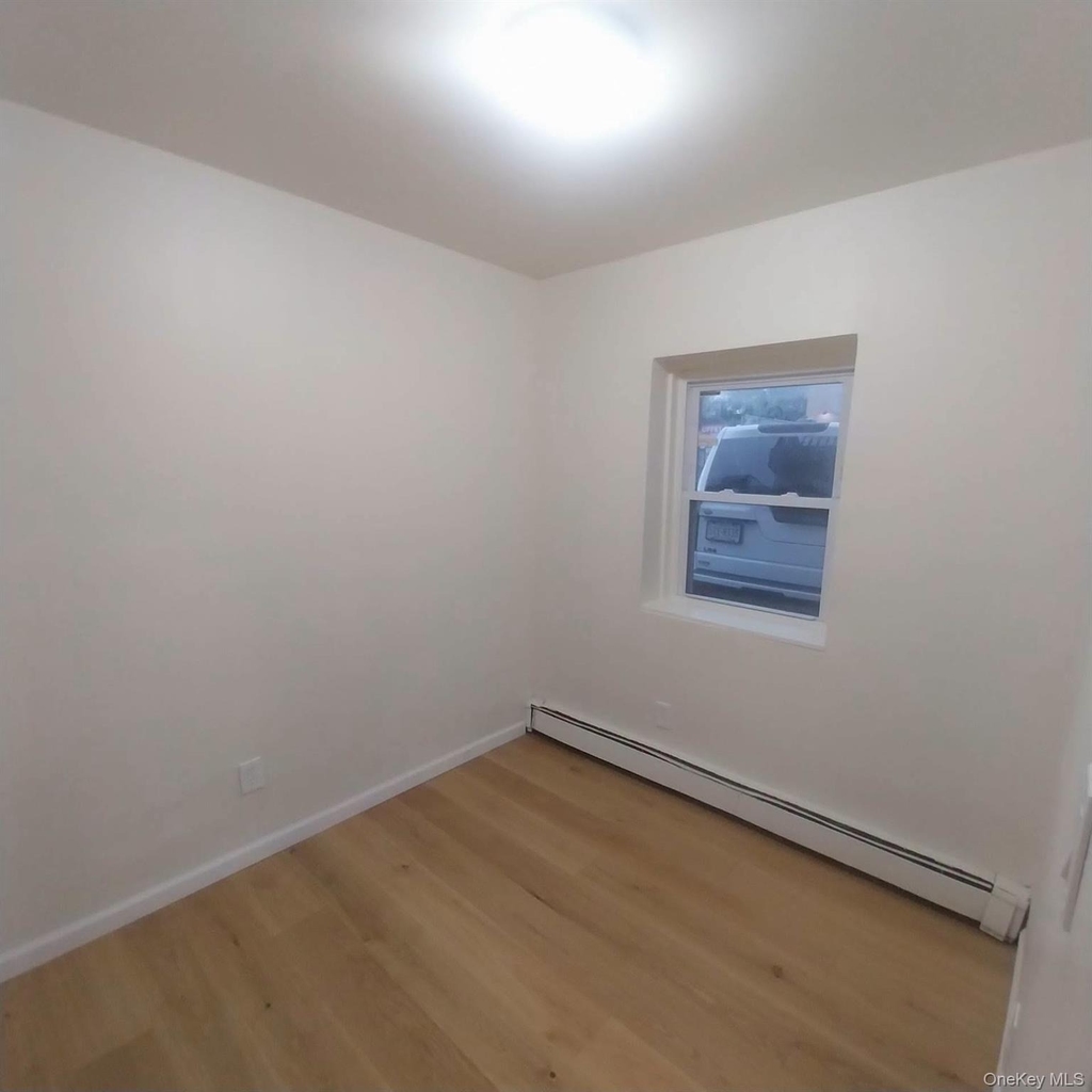 884 Nassau - Photo 9